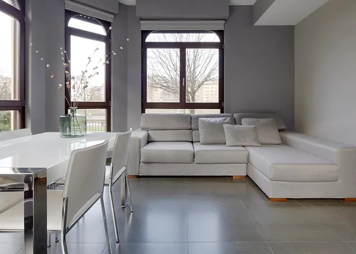 Basque By Feelfree * San Sebastián